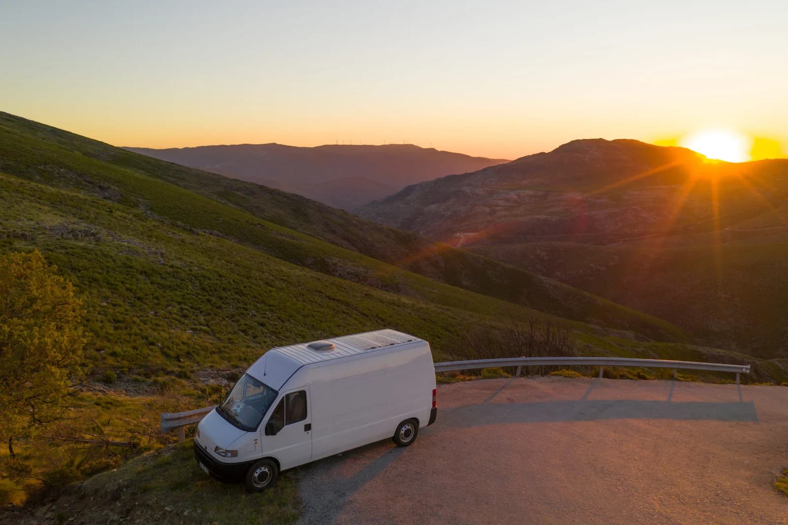 How to Plan a Multi-Stop Group Road Trip Without Wearing Everyone Out